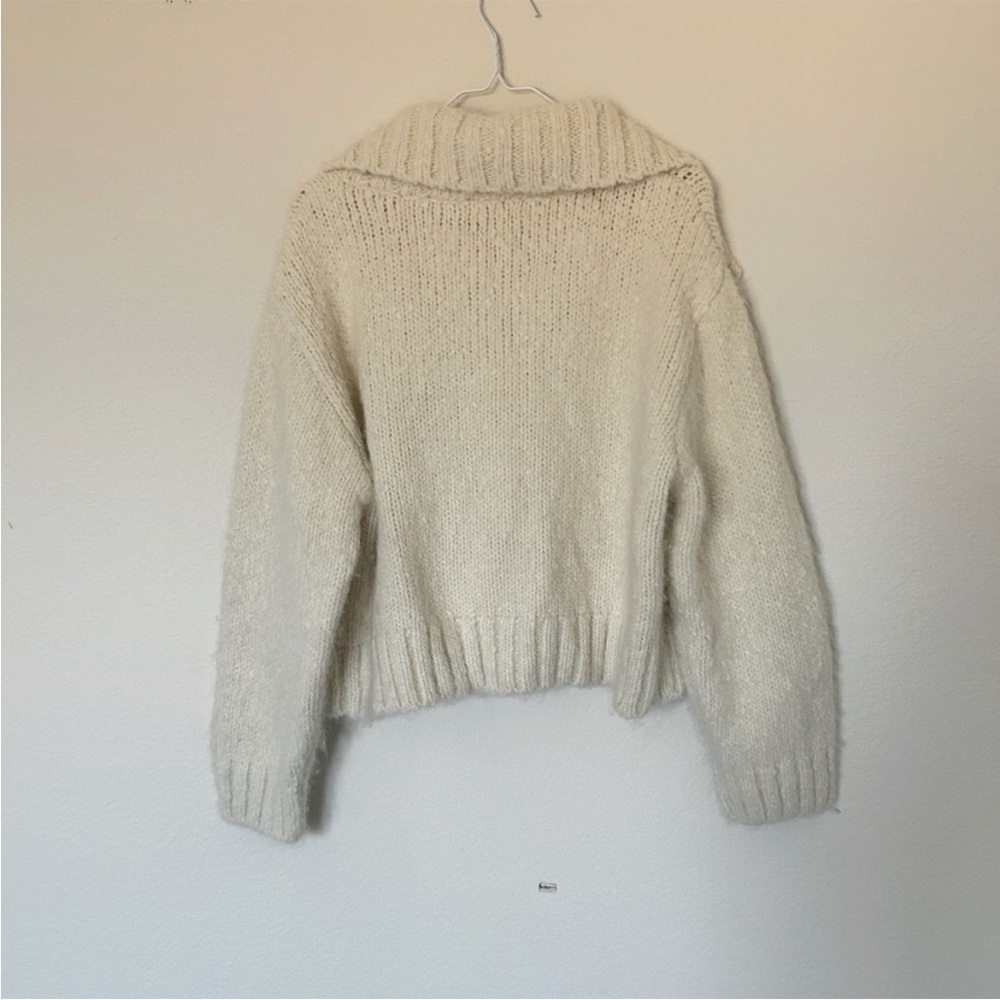 Ozma Cabin Cardi Huacaya Alpaca Natural - Picture 5 of 9